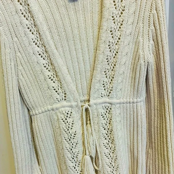 Express woman’s knitted , tassel sweater, size medium - Picture 4 of 6